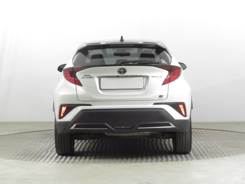 Toyota C-HR, 2021