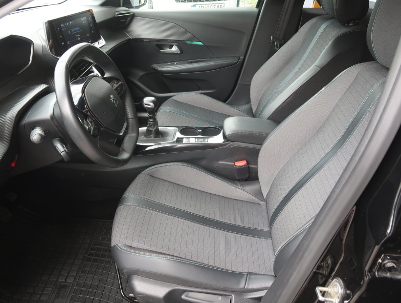 Peugeot 208, 2022