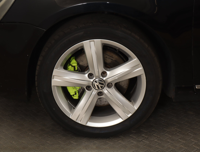 Volkswagen Passat, 2011