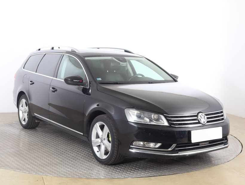 Volkswagen Passat, 2011