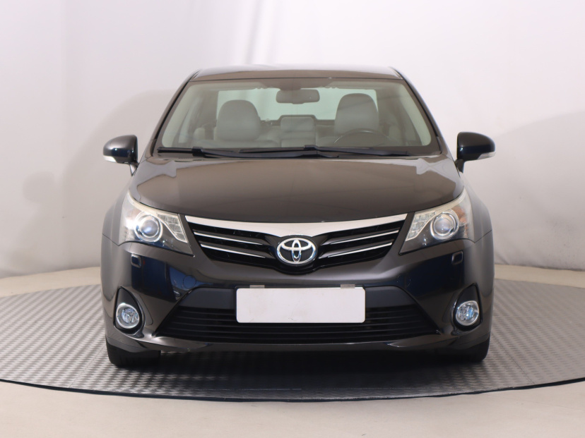 Toyota Avensis, 2012