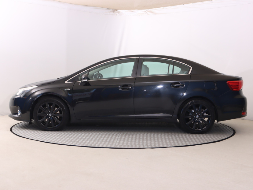 Toyota Avensis, 2012
