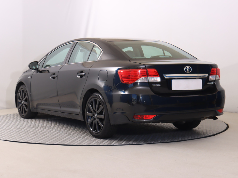 Toyota Avensis, 2012