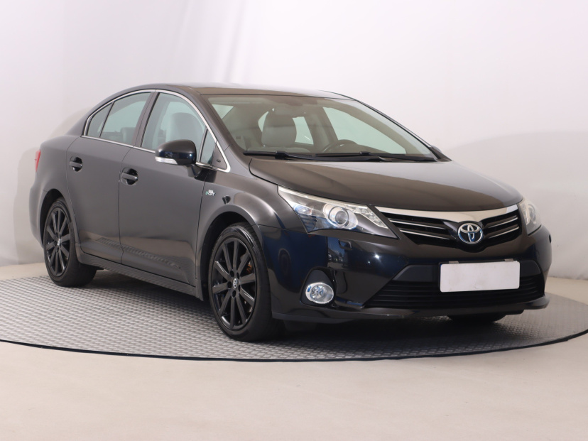 Toyota Avensis, 2012