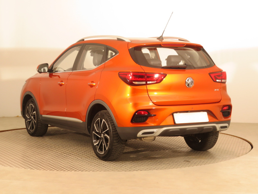 MG ZS SUV, 2022
