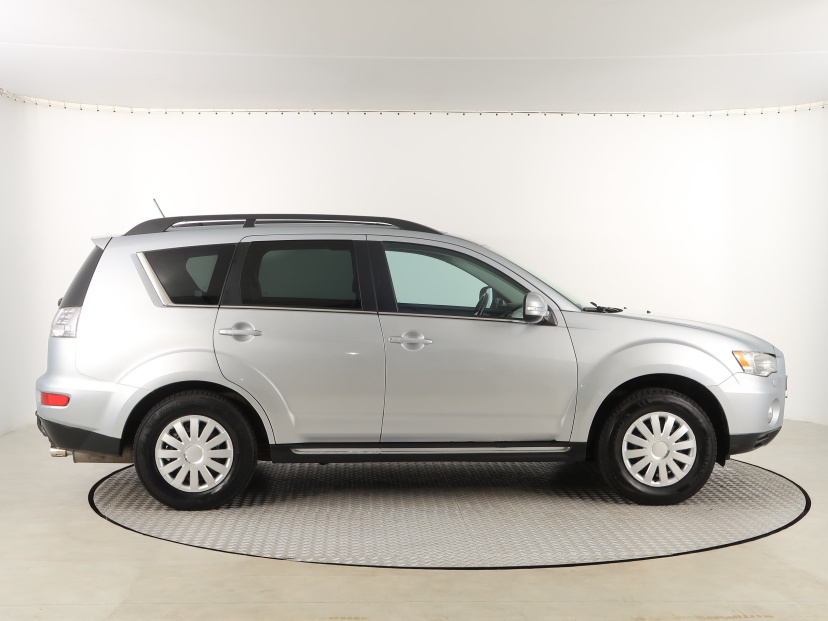 Mitsubishi Outlander, 2010