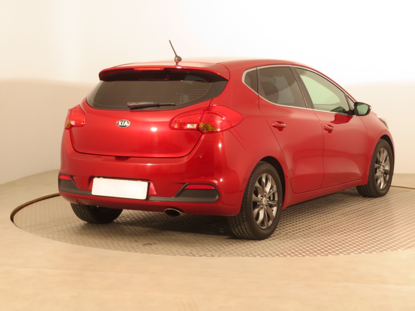Kia Ceed, 2012