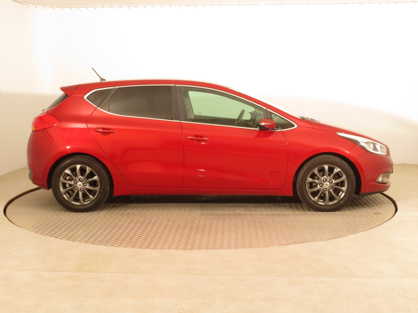 Kia Ceed, 2012