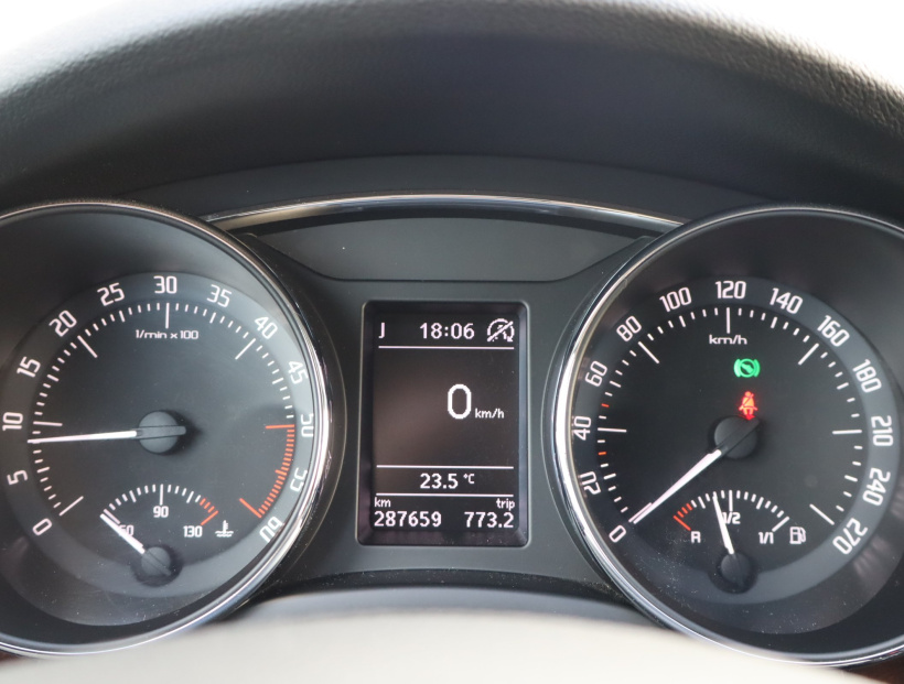 Škoda Superb, 2013