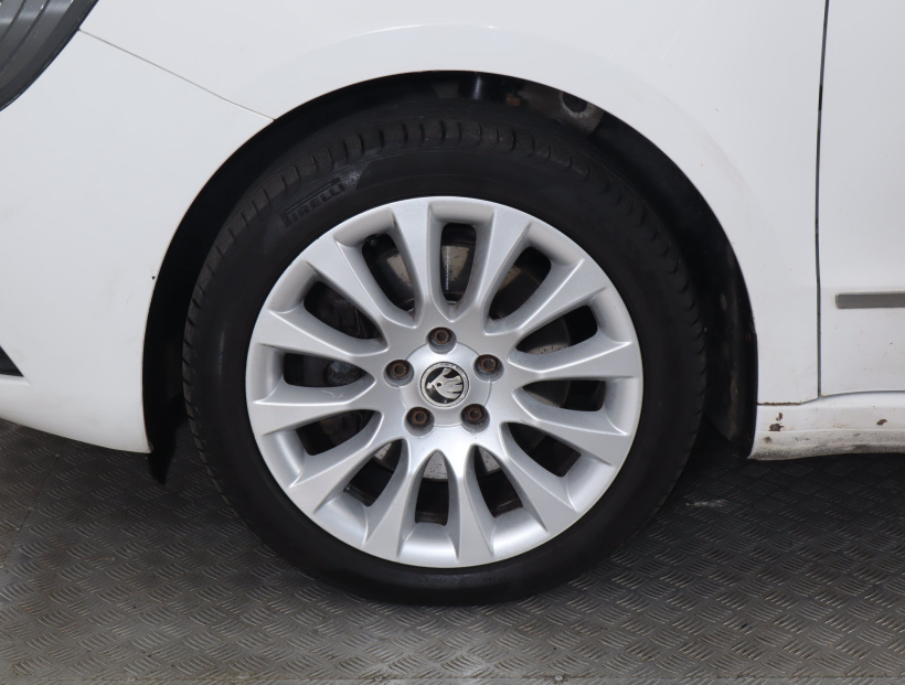 Škoda Superb, 2013