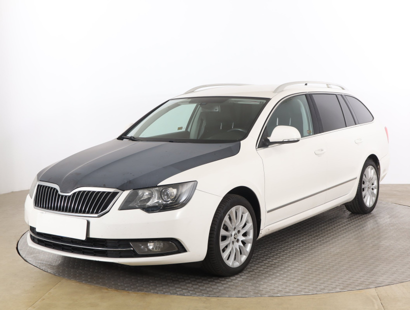 Škoda Superb, 2013