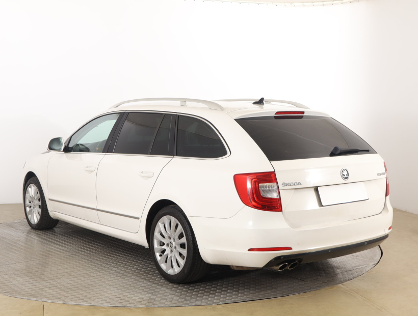 Škoda Superb, 2013