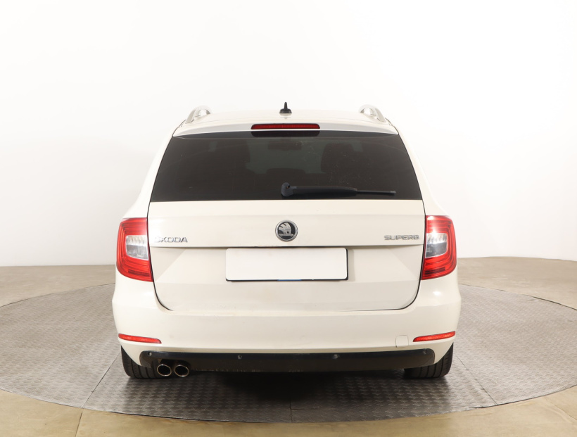 Škoda Superb, 2013