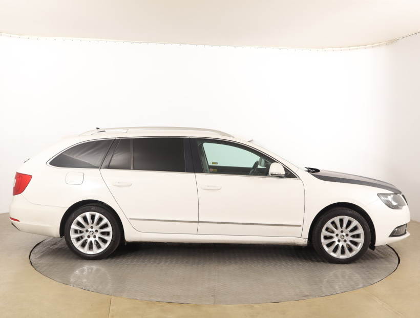Škoda Superb, 2013