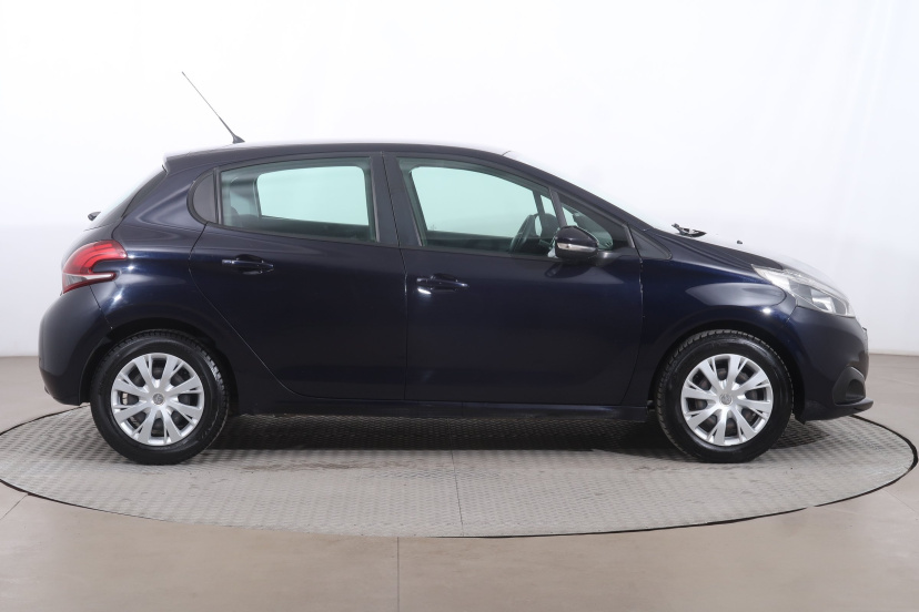 Peugeot 208, 2018