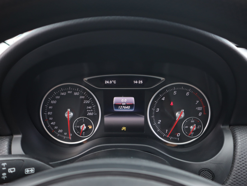 Mercedes-Benz A, 2016