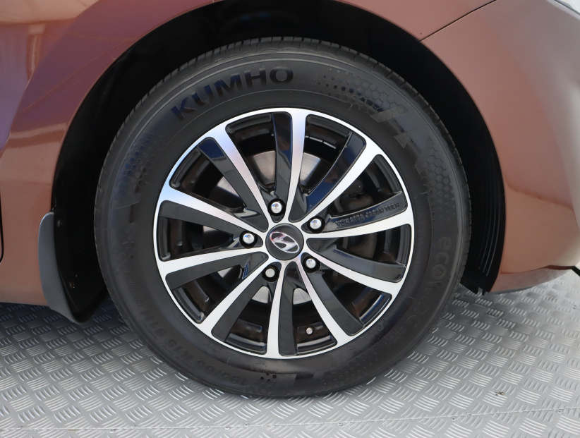 Hyundai i30, 2013