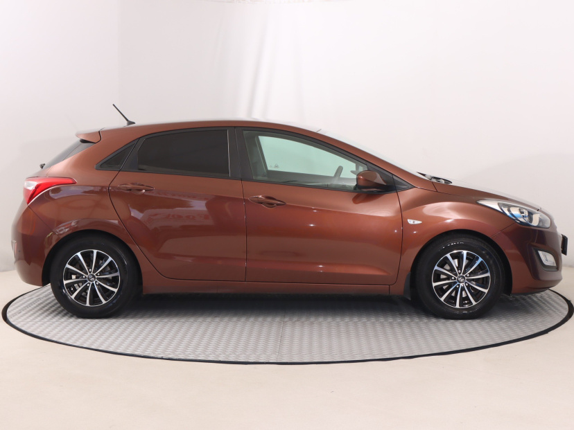 Hyundai i30, 2013