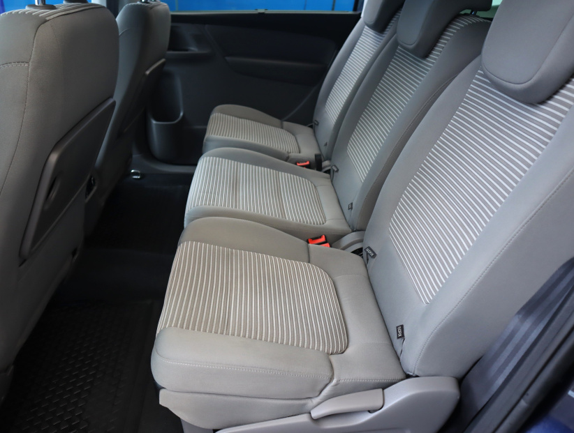 Seat Alhambra, 2014