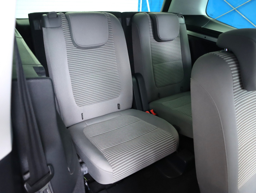 Seat Alhambra, 2014