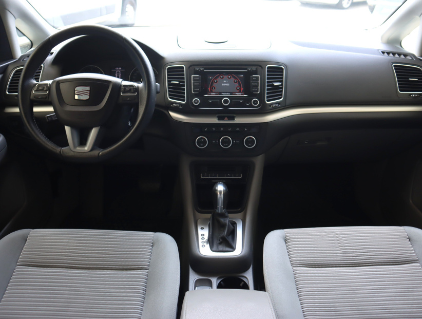 Seat Alhambra, 2014