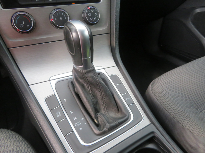 Volkswagen Golf, 2016
