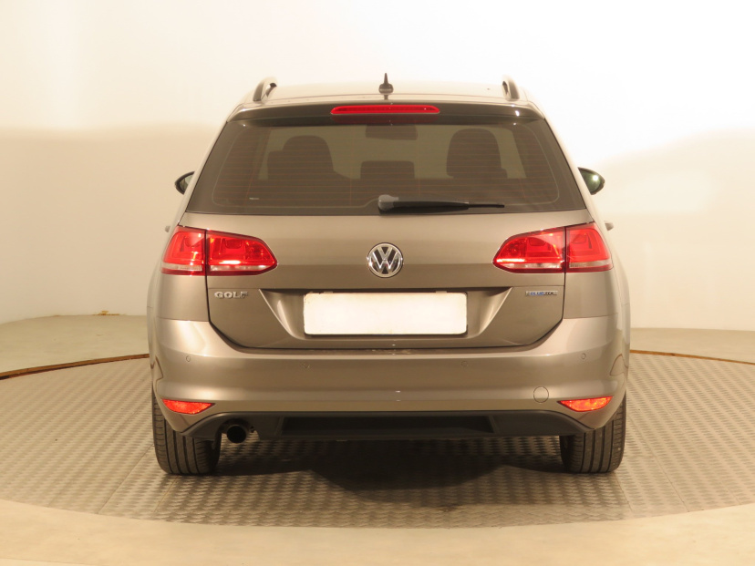 Volkswagen Golf, 2016