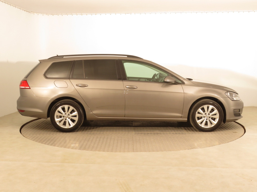 Volkswagen Golf, 2016