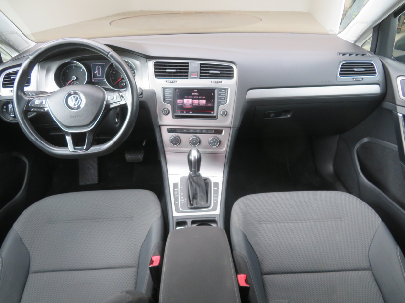Volkswagen Golf, 2016
