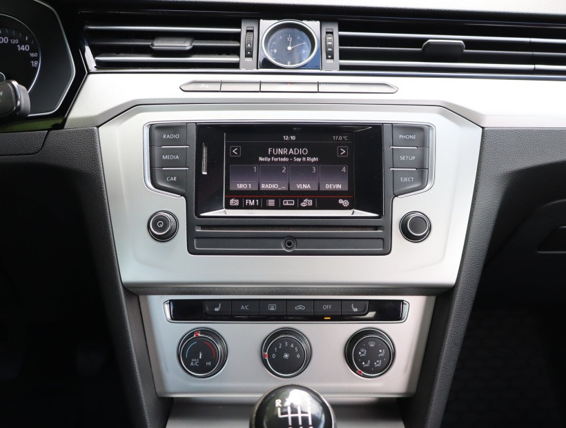 Volkswagen Passat, 2016