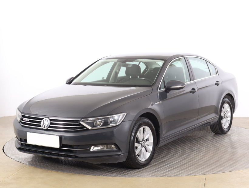 Volkswagen Passat, 2016