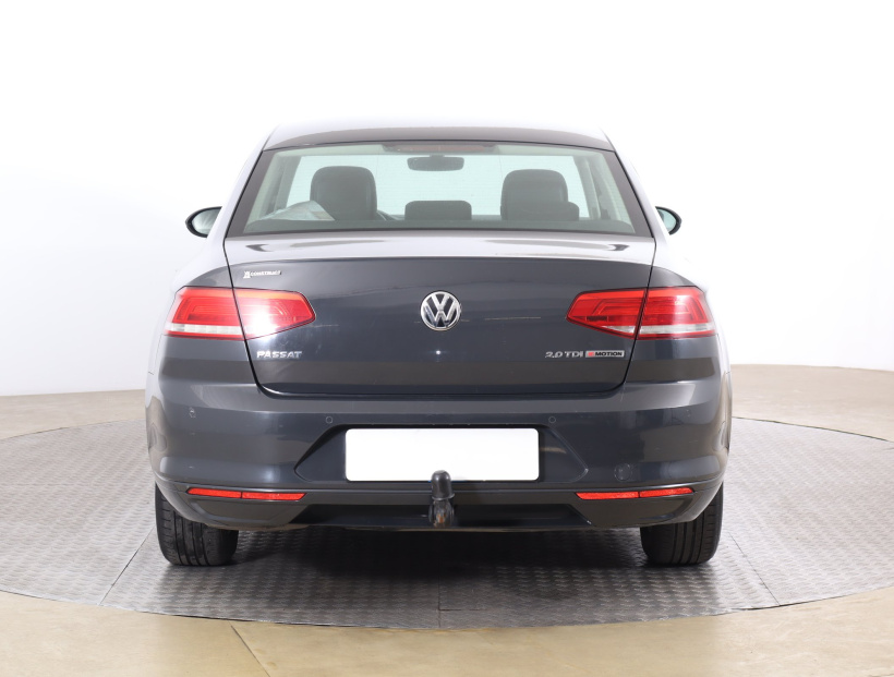 Volkswagen Passat, 2016