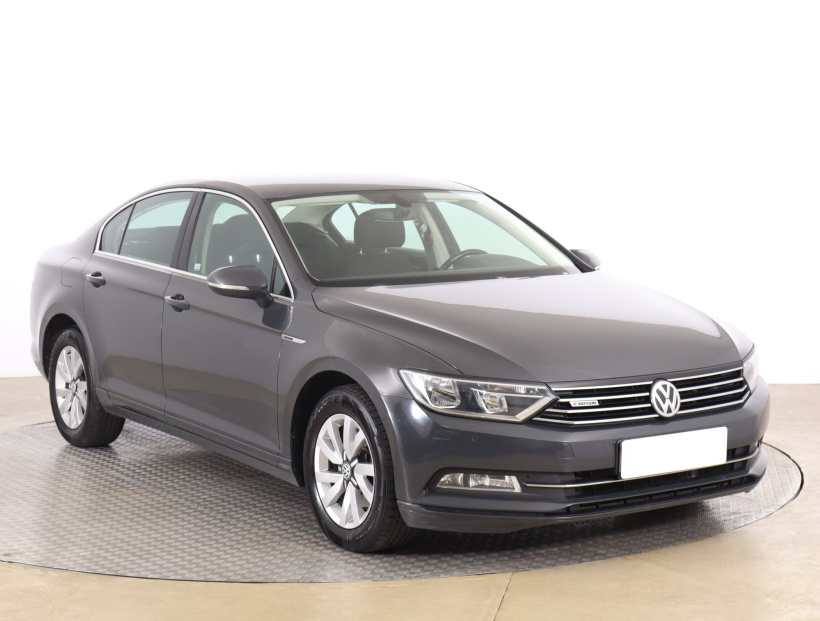 Volkswagen Passat, 2016