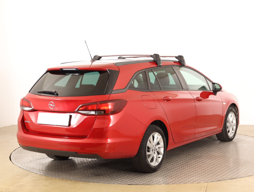 Opel Astra, 2020