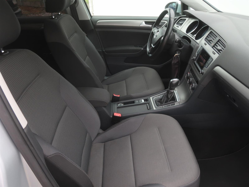 Volkswagen Golf, 2016