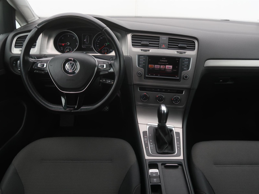 Volkswagen Golf, 2016