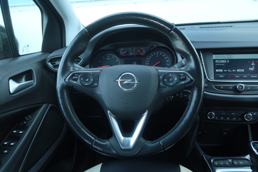 Opel Crossland, 2022