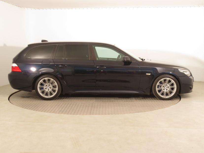 BMW 5, 2010