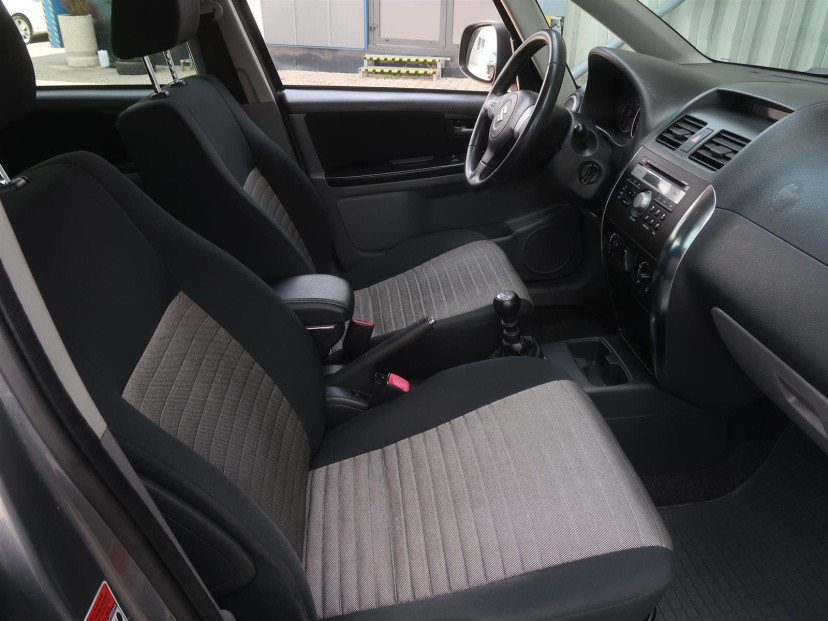 Suzuki SX4, 2009