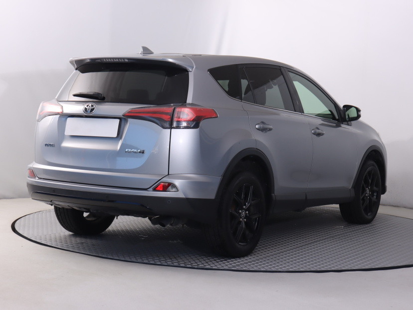 Toyota RAV 4, 2018