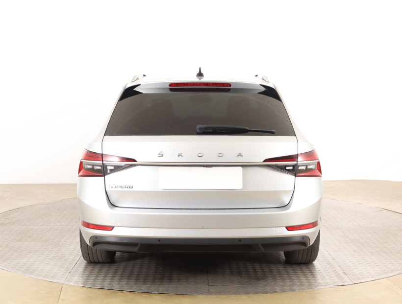 Škoda Superb, 2021