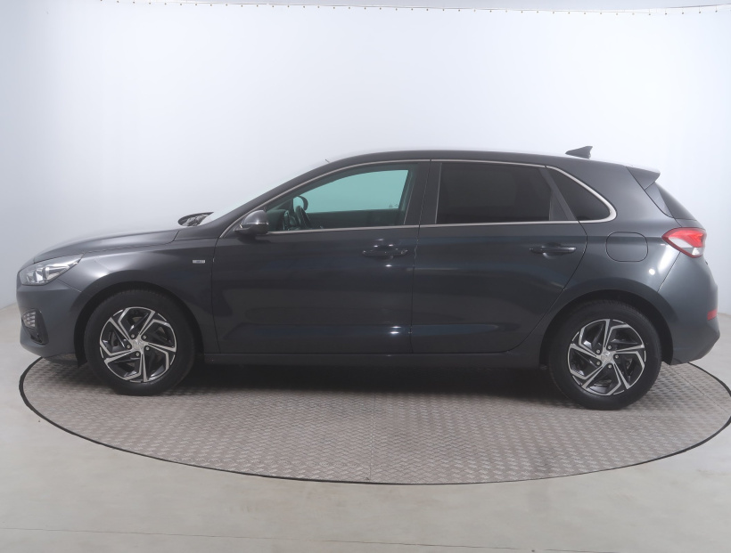 Hyundai i30, 2021