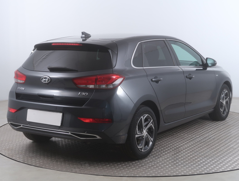 Hyundai i30, 2021