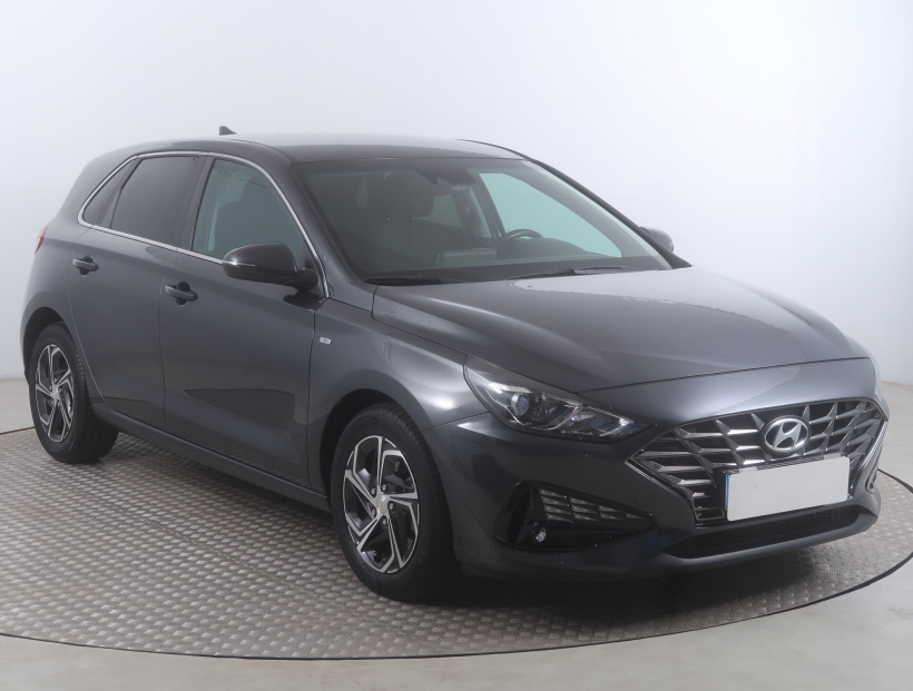 Hyundai i30, 2021