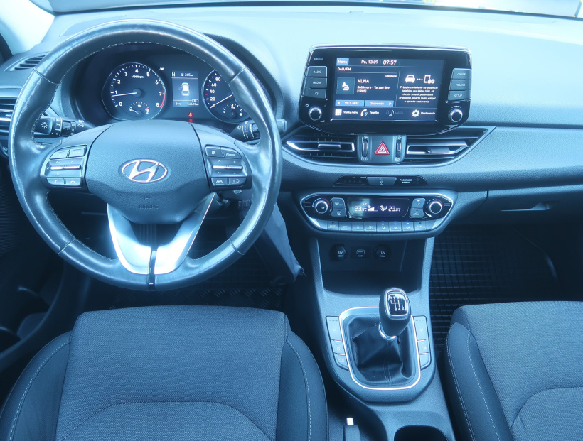 Hyundai i30, 2021