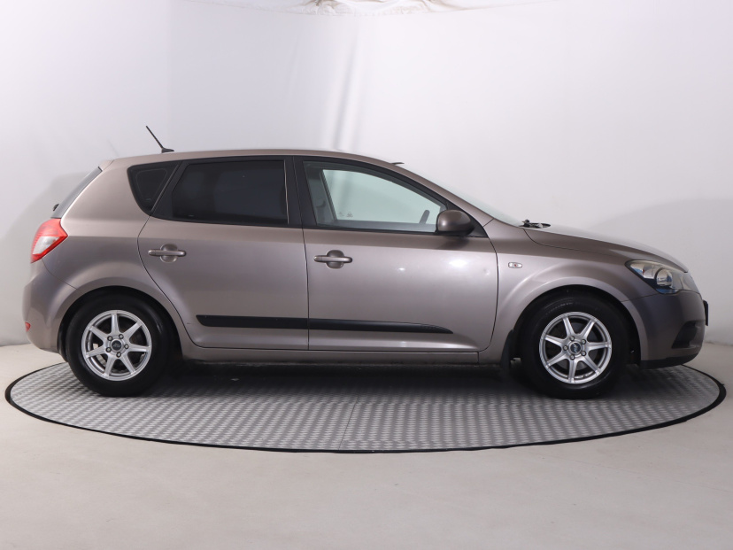 Kia Ceed, 2012