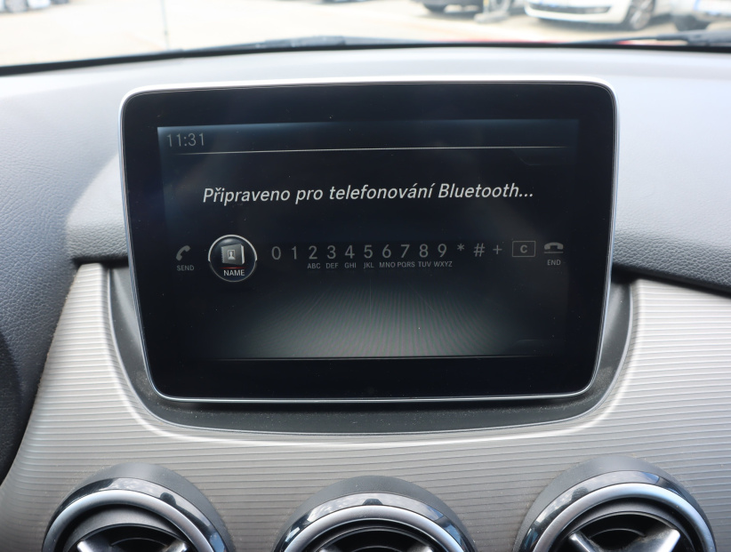 Mercedes-Benz B, 2015