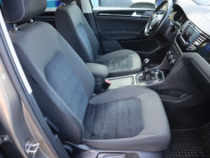 Volkswagen Golf Sportsvan, 2016