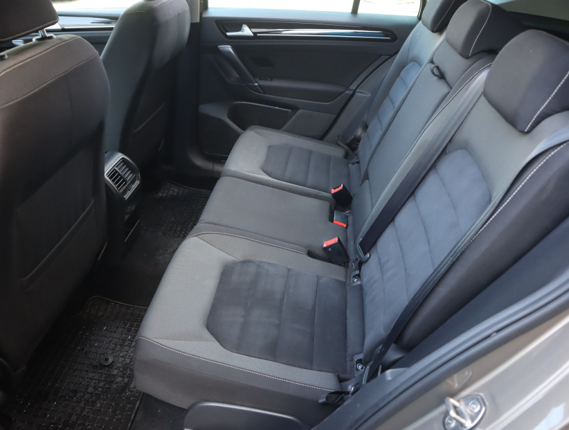 Volkswagen Golf Sportsvan, 2016