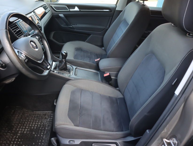 Volkswagen Golf Sportsvan, 2016
